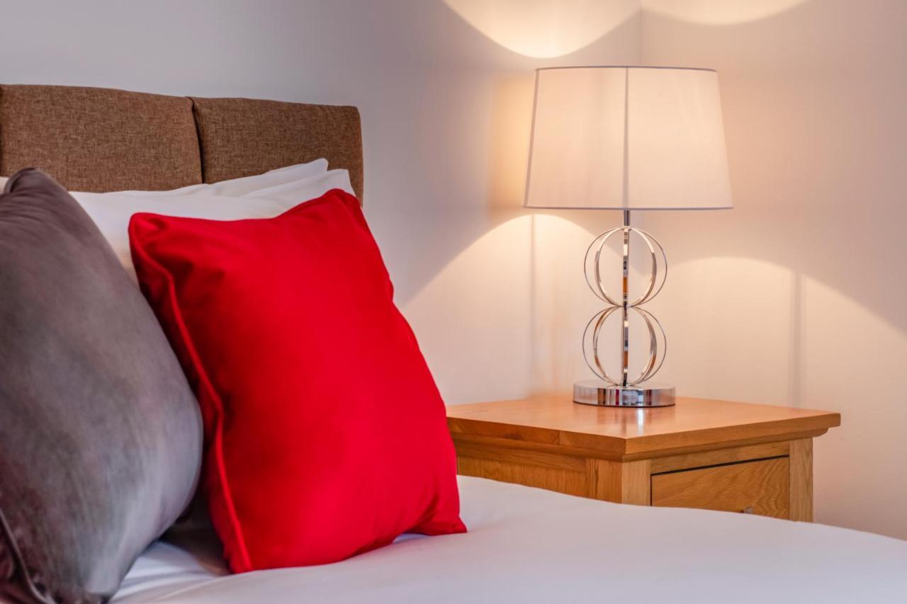 Watkins House By Cliftonvalley Apartments Cardiff Extérieur photo